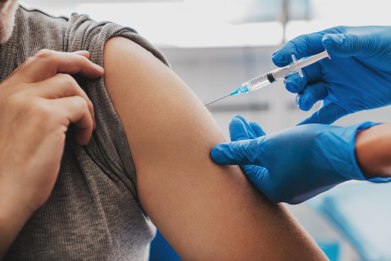 Double vaccination hivernale : 17,2 millions d’éligibles face à la campagne 2024-2025